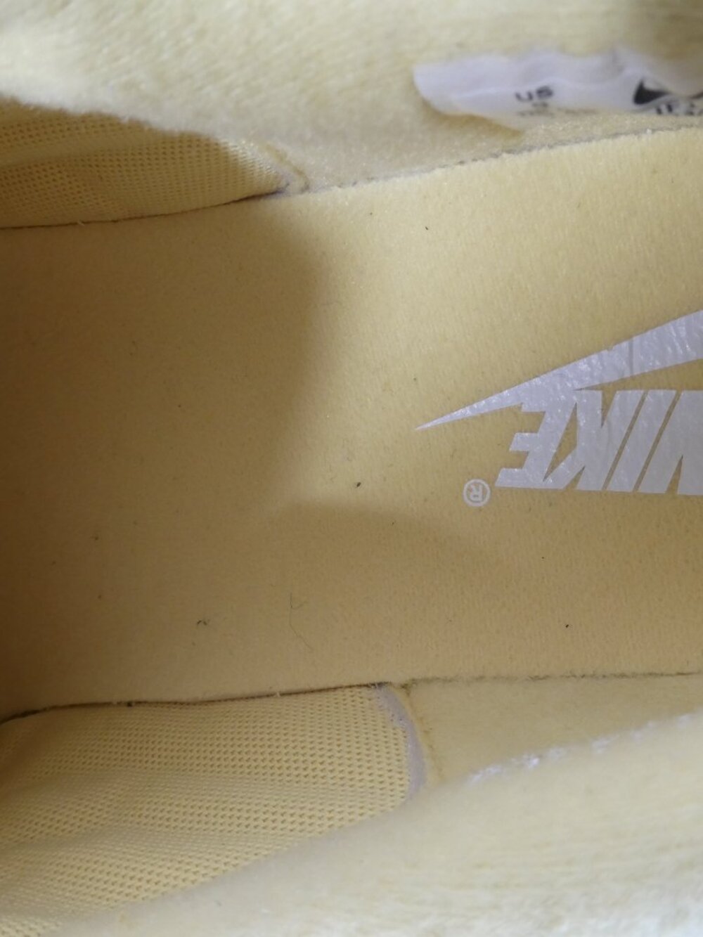 Nike Women’s Sneakers IF1743‑700 Size 9 Yellow Athletic Running Shoes - Picture 9 of 10